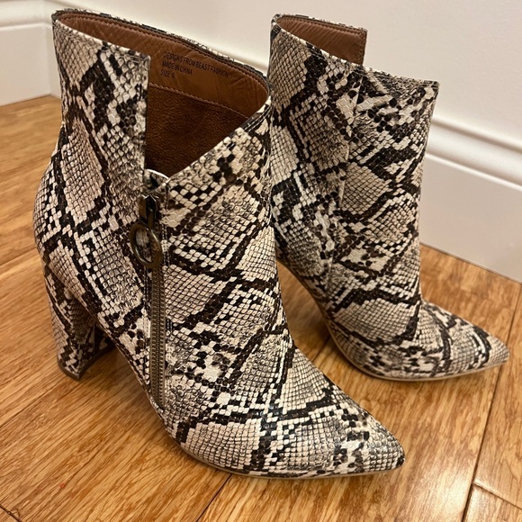 Snakeskin Booties - Picture 2 of 7